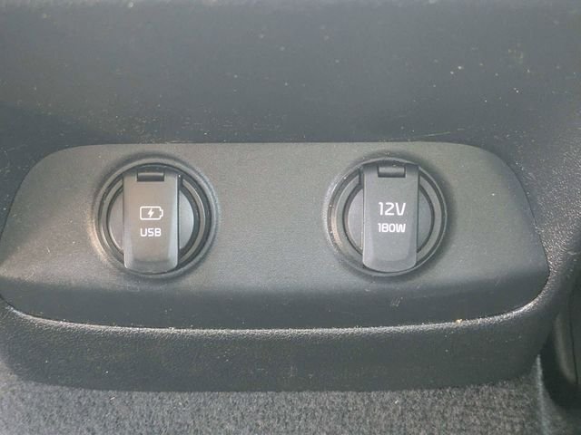 Used 2018 White Kia LX image 14