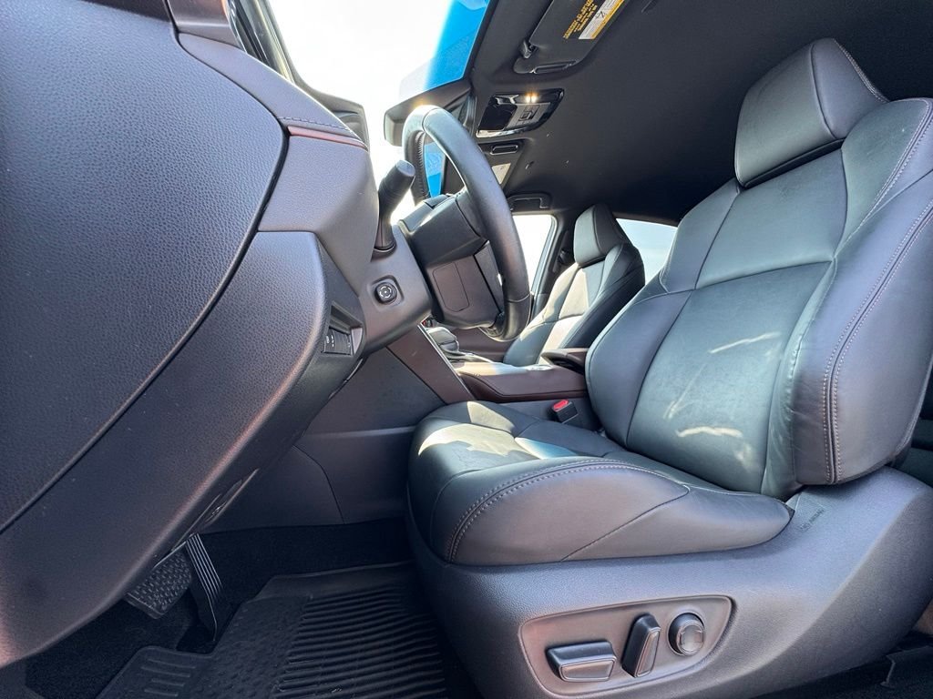 Used 2023 Beige Toyota XLE image 19