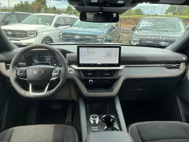 New 2026 White Ford Tremor image 23