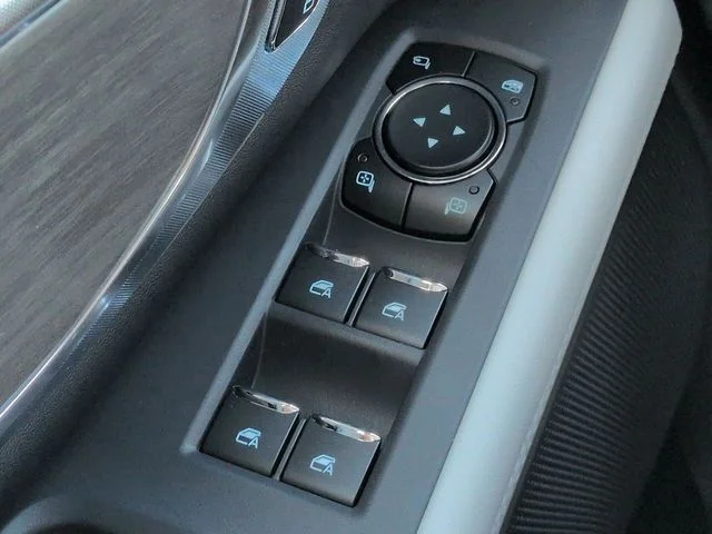 New 2026 Dark Matter Gray Metallic Ford MAX Platinum® image 24