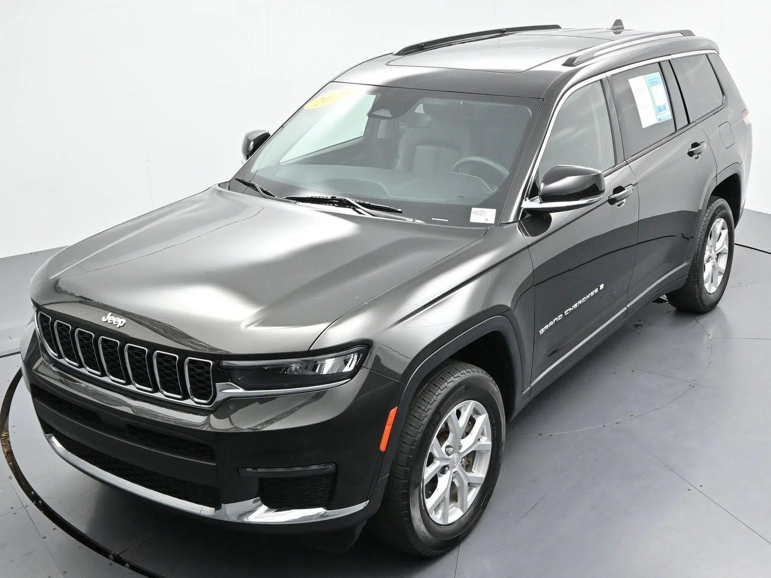 Used 2023 Rocky Mountain Pearlcoat Jeep Limited image 47