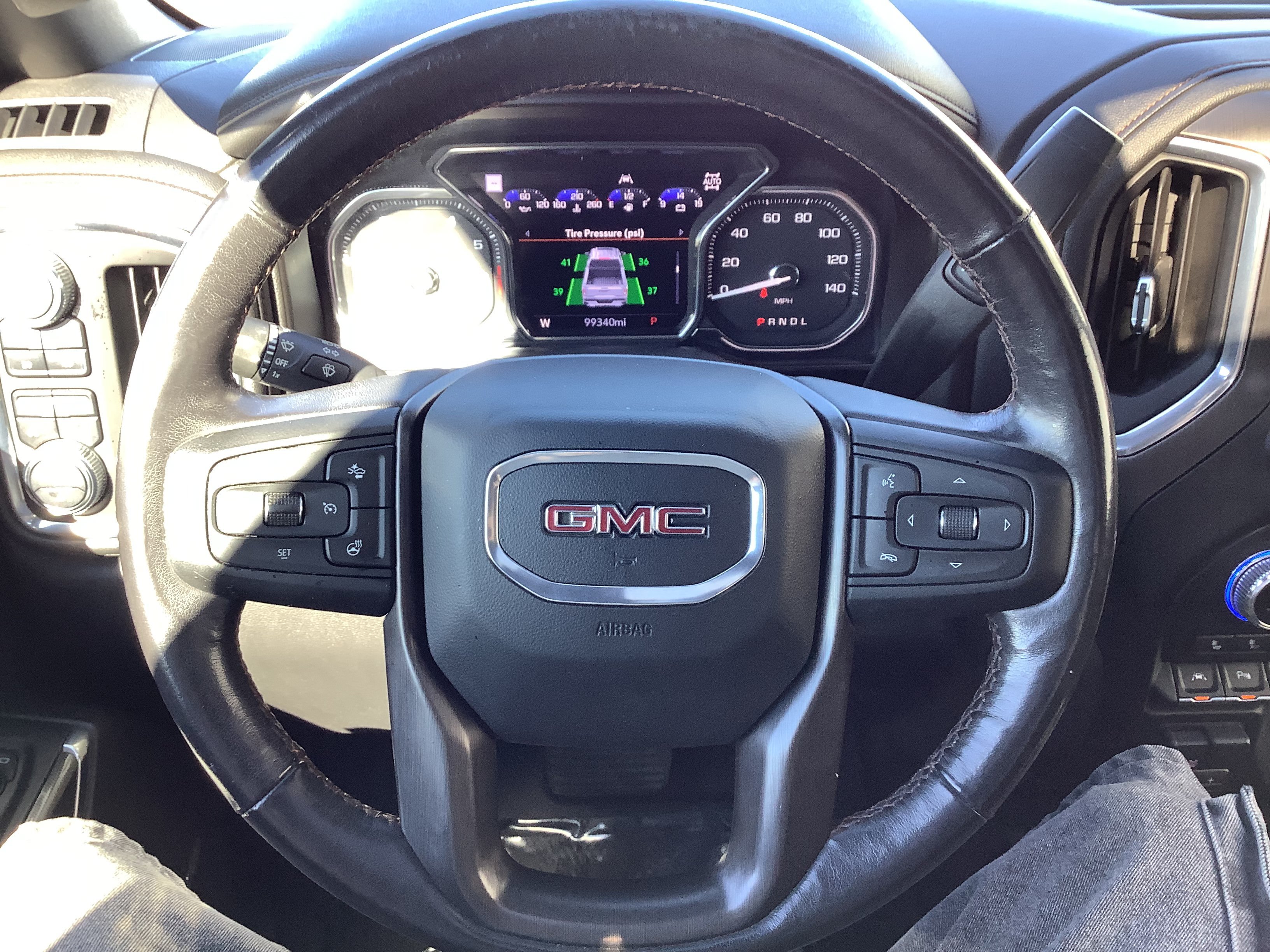 Used 2021 White GMC AT4 image 13