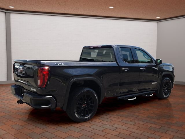 Used 2023 Titanium GMC Elevation image 3