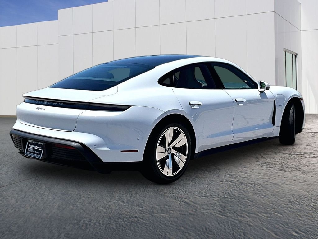 Used 2023 White Porsche  image 7