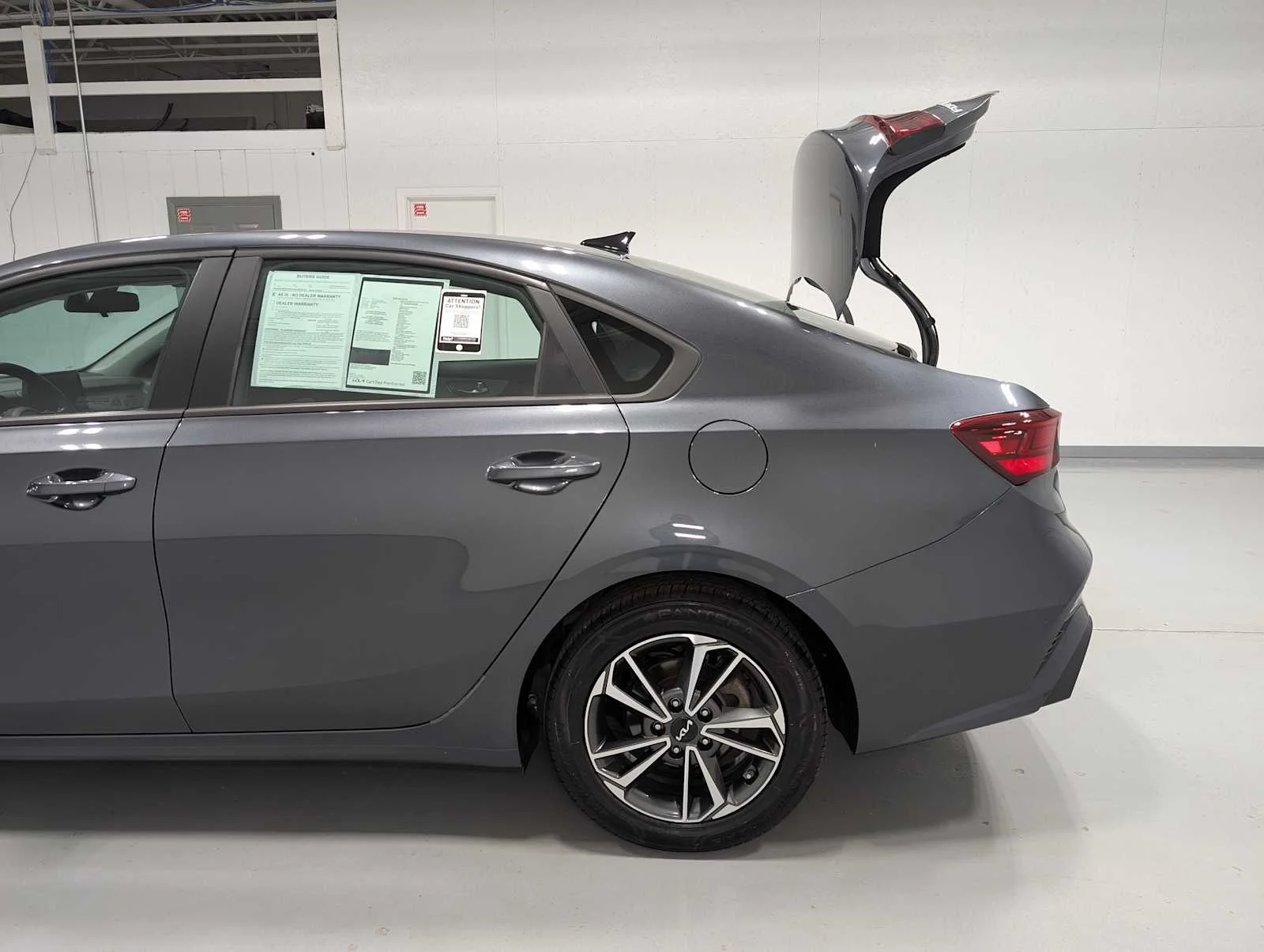 Used 2023 Gravity Gray Kia LXS image 11