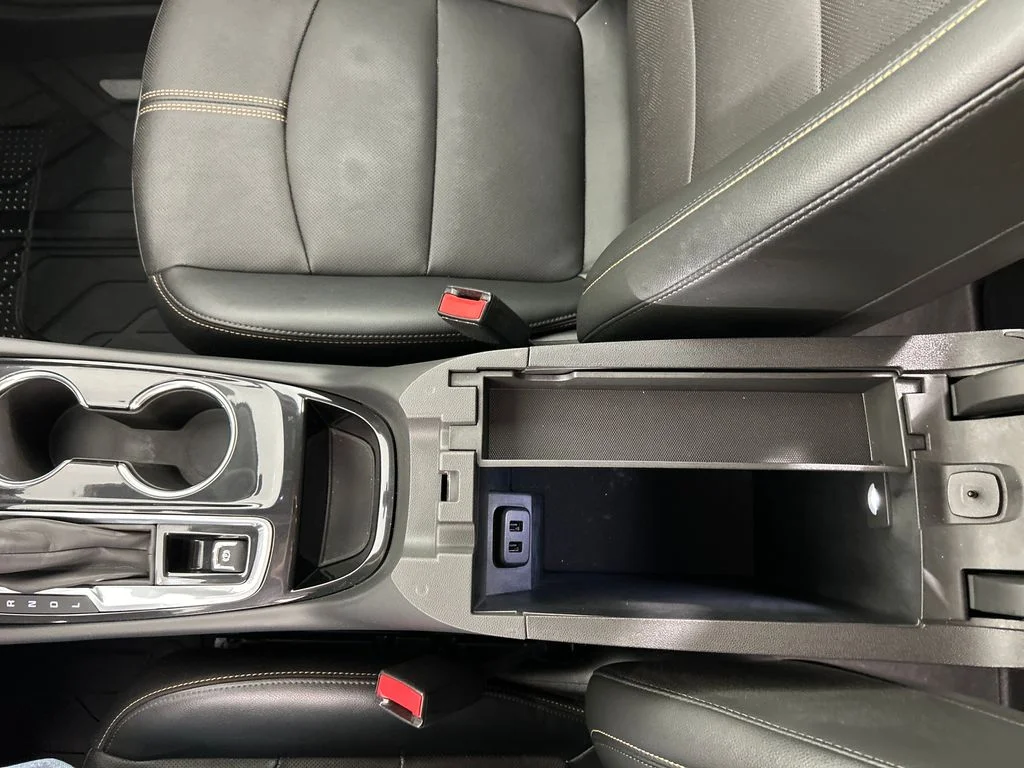 Used 2022 Gray Chevrolet Premier image 15