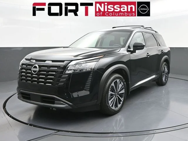 2026 Nissan Pathfinder Platinum 2WD's photo