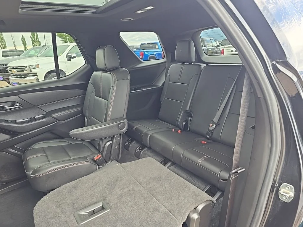 Used 2022 Mosaic Black Metallic Chevrolet RS image 25