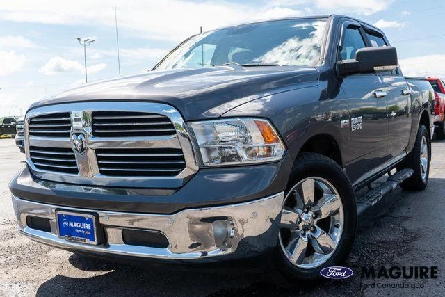 2018 RAM 1500 Big Horn 4x4 Crew Cab 5'7's photo