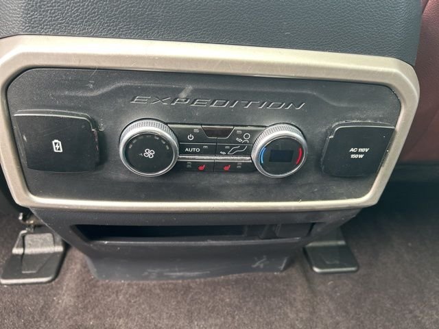 Used 2023 Blue Metallic Ford Limited image 21