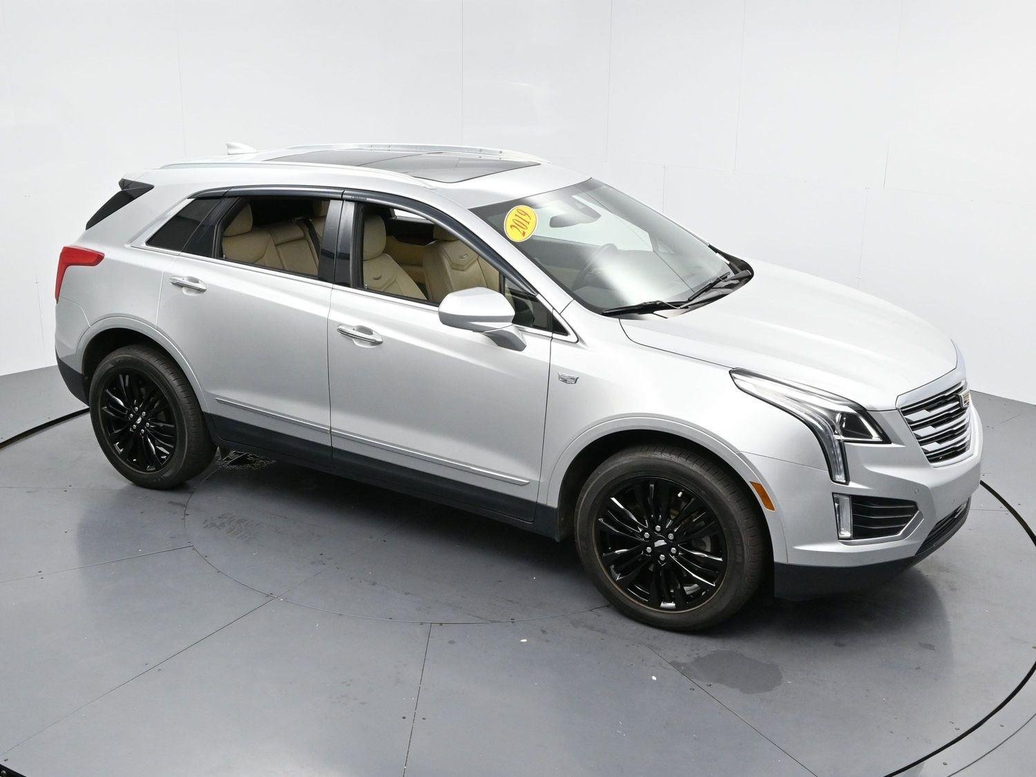 Used 2019 RADIANT SILVER METALLIC Cadillac Luxury FWD image 38