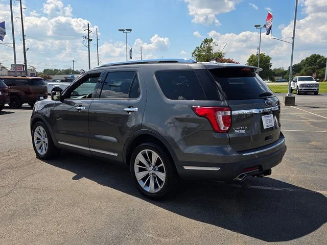 Used 2018 Gray Ford Limited image 5
