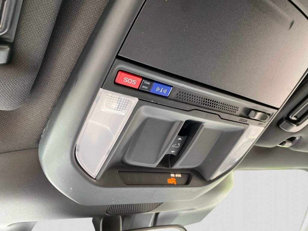 Used 2025 Silver Subaru Premium image 31