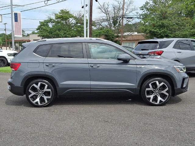 Used 2022 Gray Volkswagen 1.5T SEL image 8