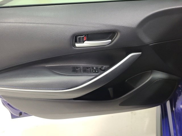 Used 2020 Blue Crush Metallic Toyota SE image 17