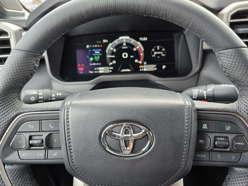 Used 2025 Terra Toyota Limited image 11