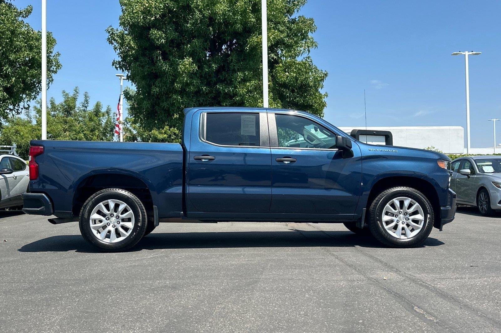 Used 2022 Northsky Blue Metallic Chevrolet Custom image 3