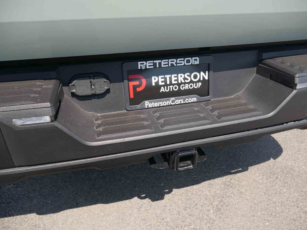 Used 2024  Toyota SR5 image 9