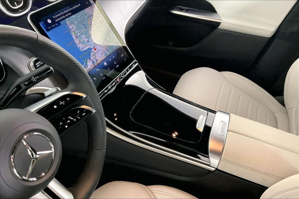 2025 Mercedes-Benz GLC Base - Photo 12