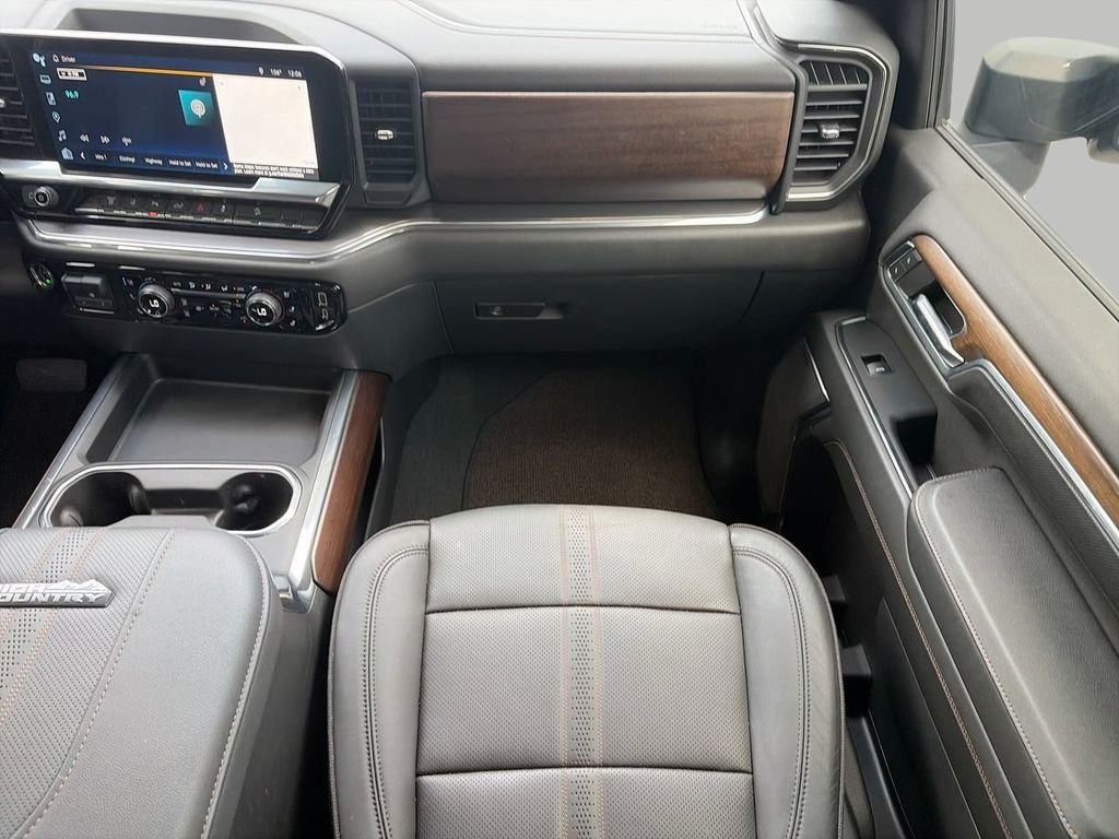 Used 2024 Black Chevrolet High Country image 12