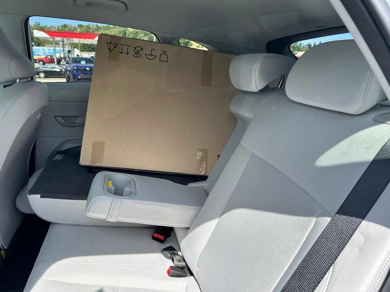 New 2027 White Hyundai SEL Sport AWD image 19