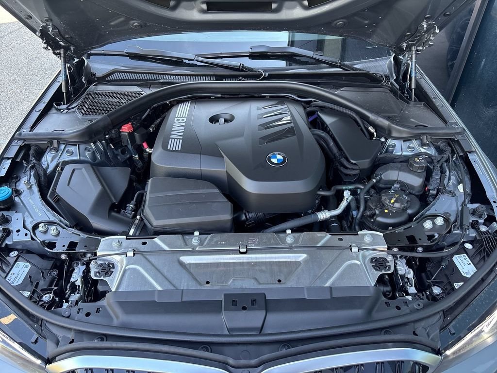 New 2026 Skyscraper Grey Metallic BMW 330i xDrive image 22