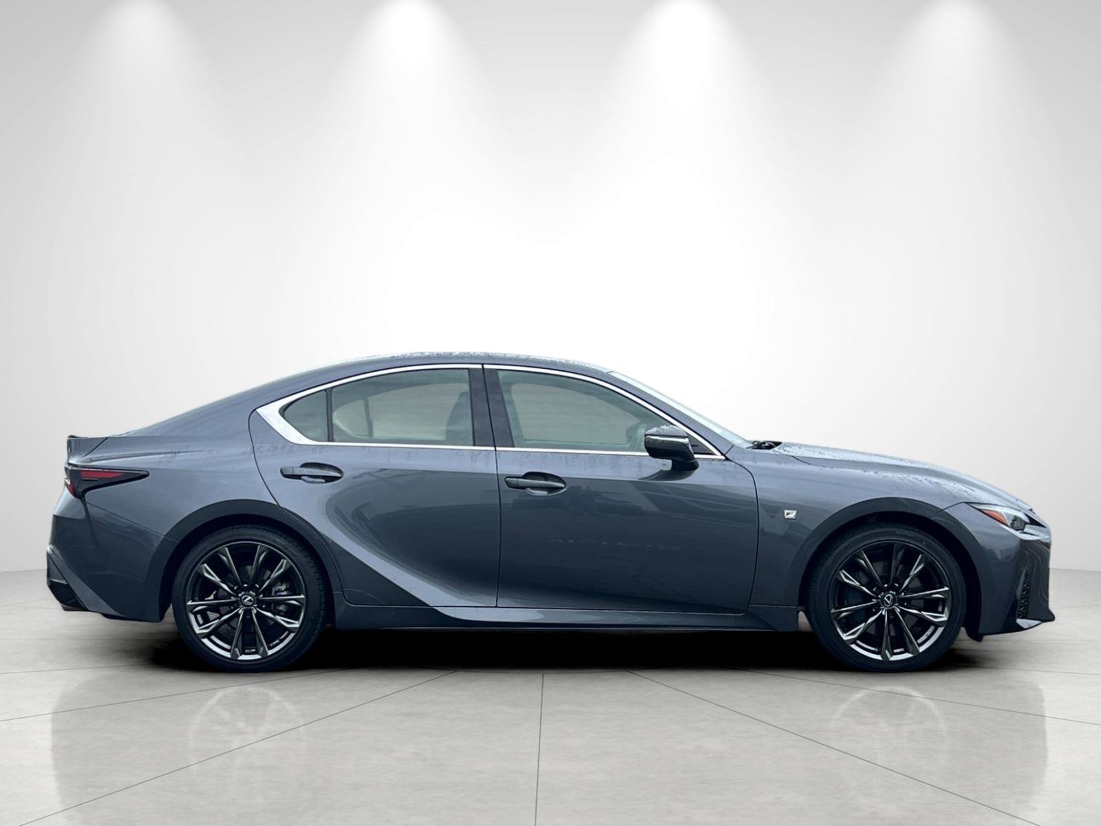2023 Lexus IS 350 F SPORT - Photo 6