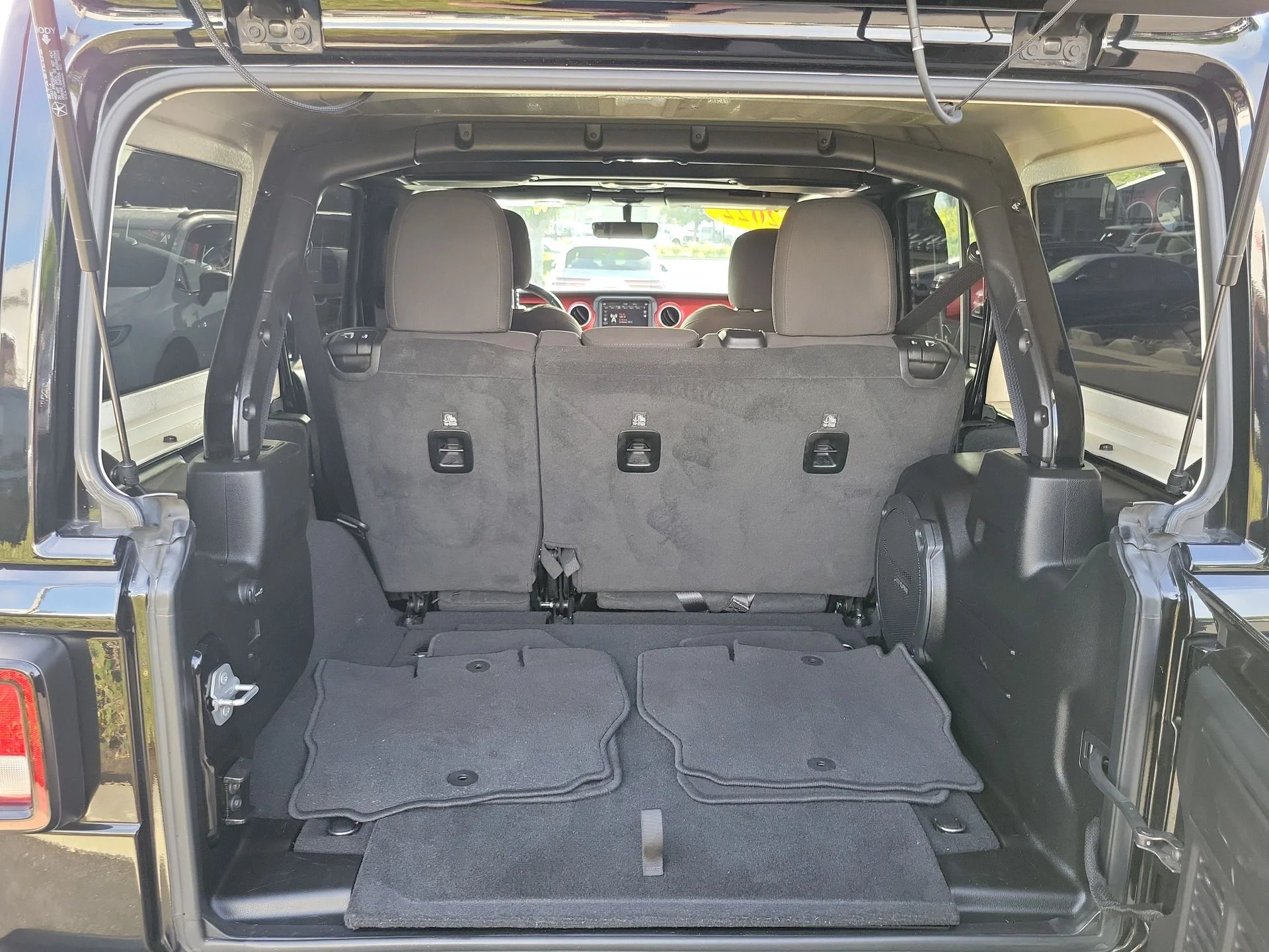 Photo 19