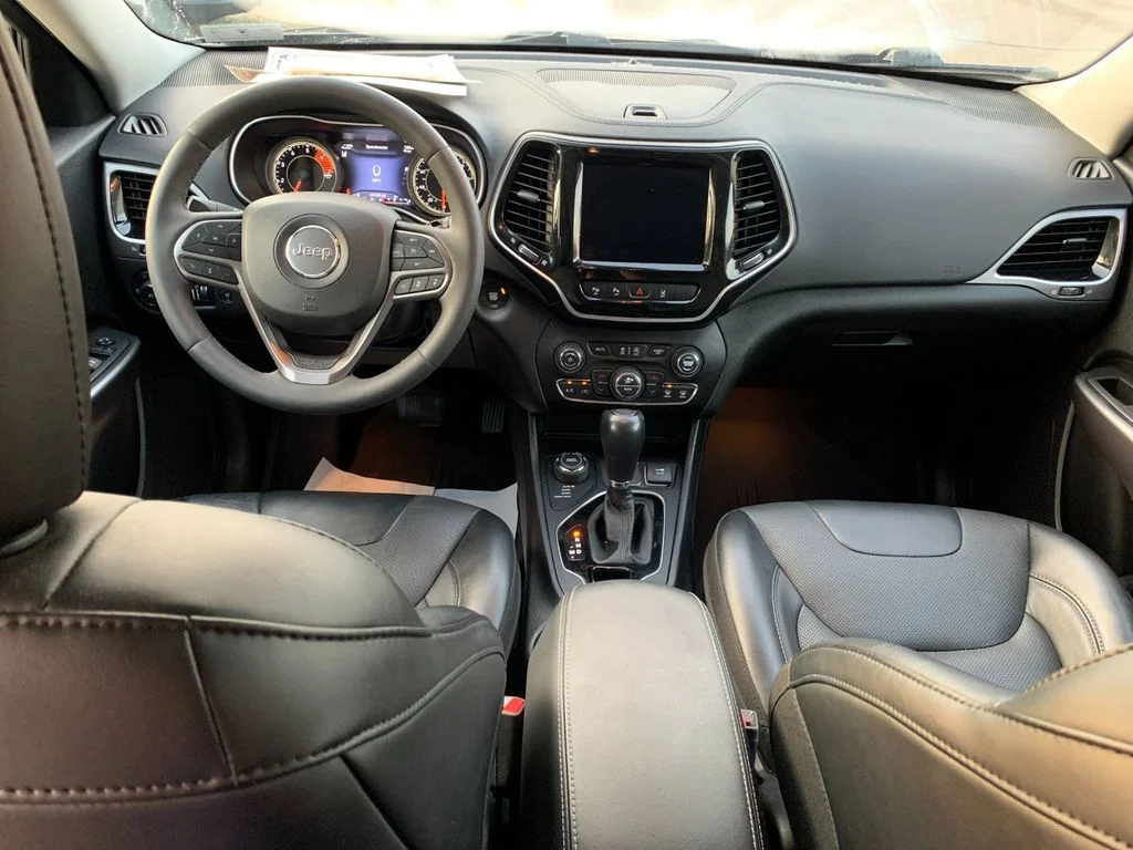 Used 2022 Gray Jeep Limited image 16