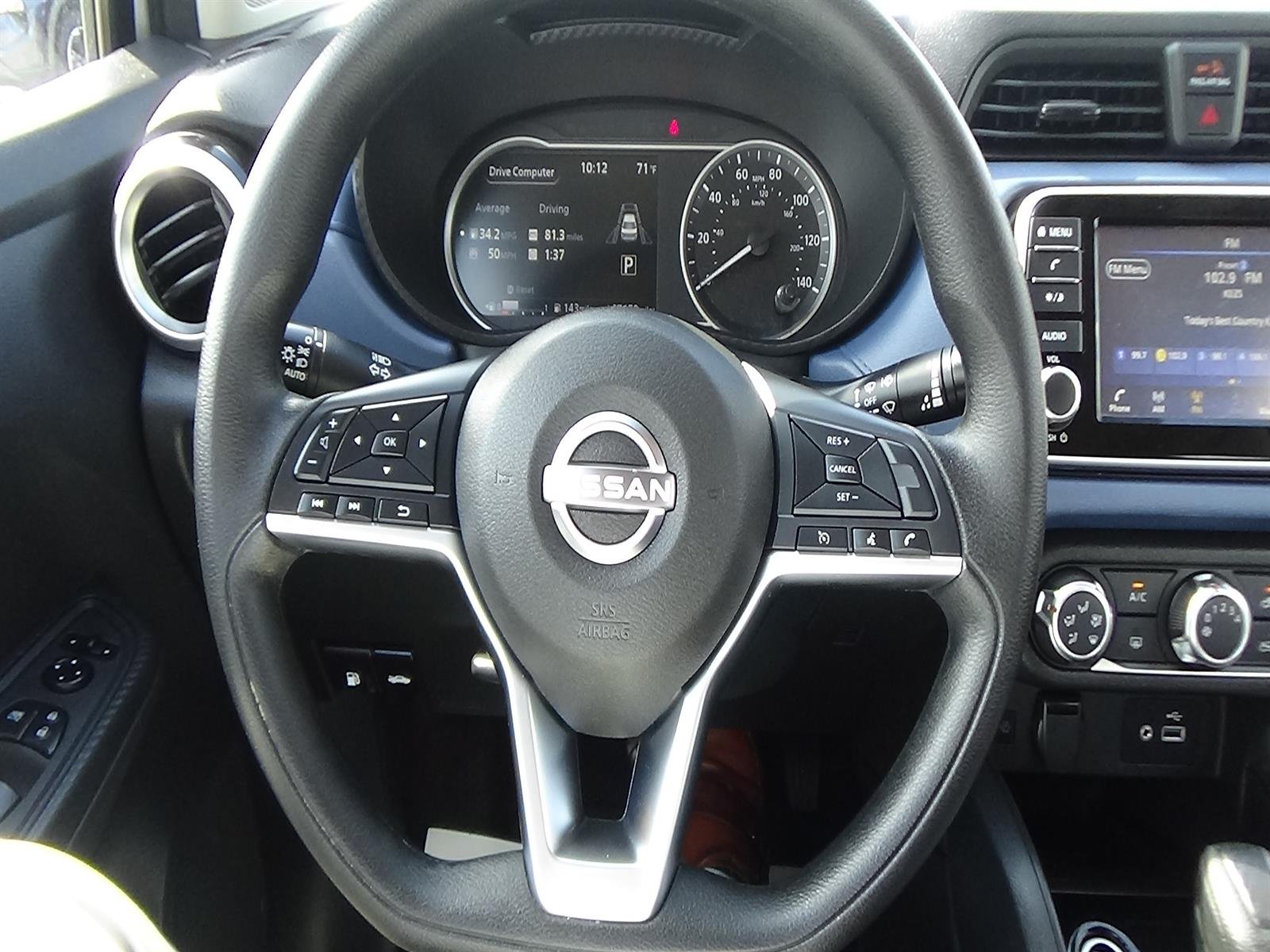 Certified Used 2025 Brilliant Silver Metallic (k23) Nissan SV image 18