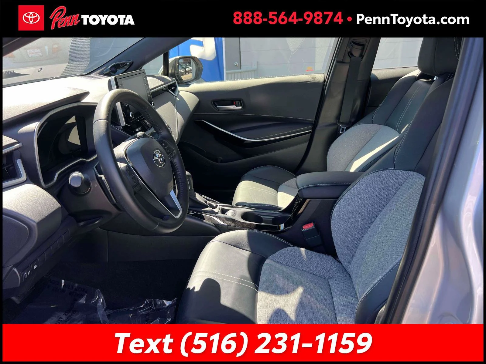 Used 2019 CLASSIC SILVER METALLIC Toyota XSE image 16