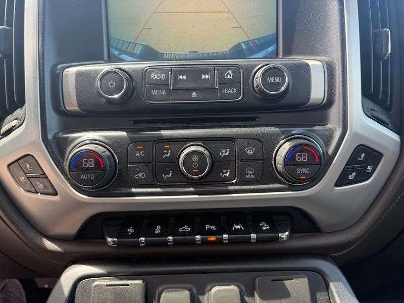 Used 2018 Red GMC SLT image 11