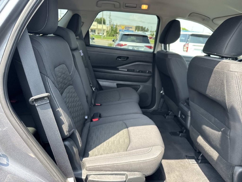 Used 2025 Gray Nissan S image 10