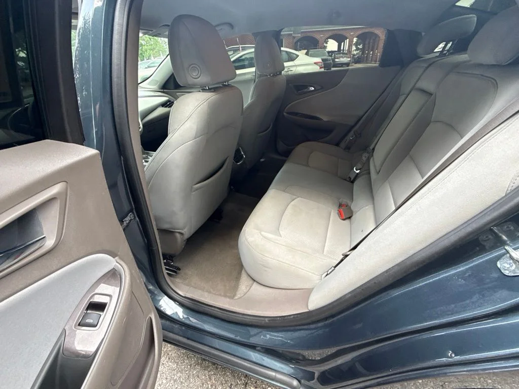 Used 2020 Gray Chevrolet LT image 14