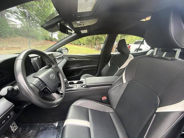Certified Used 2025 RESERVOIR BLUE Toyota  image 9