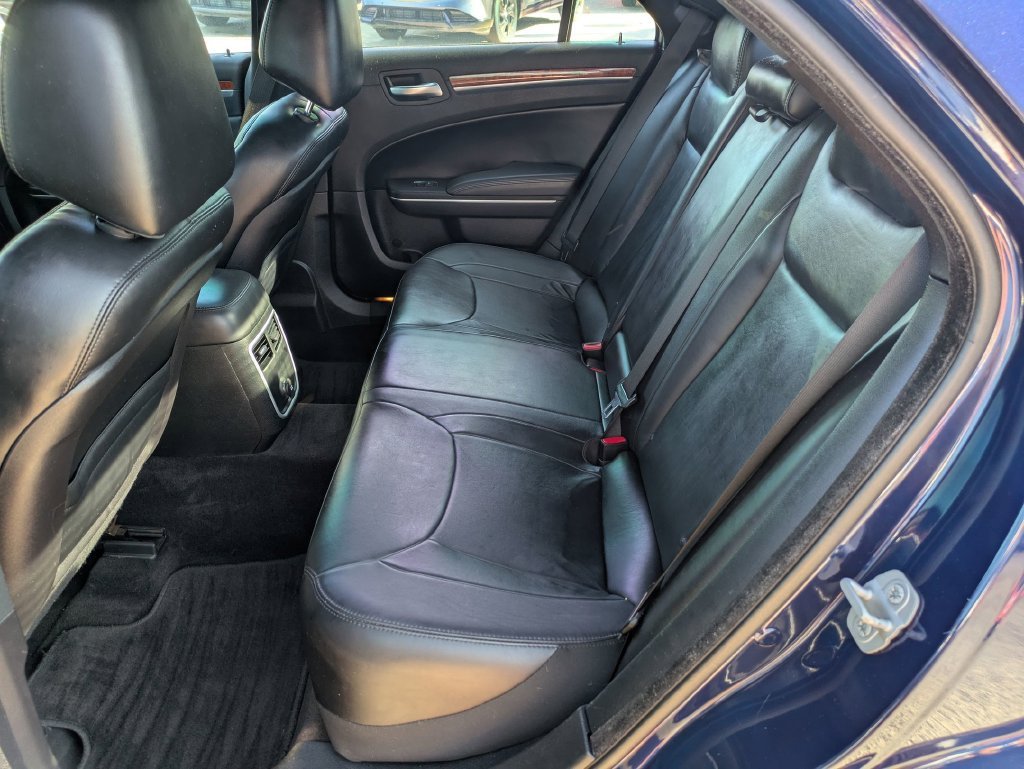 Used 2014 Blue Chrysler Base image 21