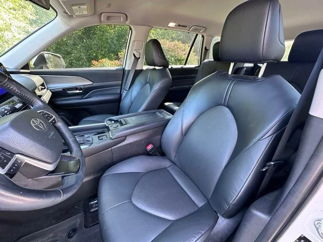 Used 2024 Beige Toyota XLE image 12