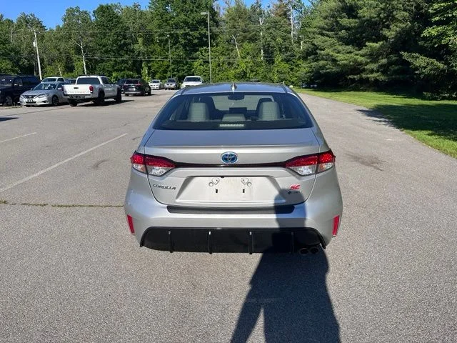 Used 2025 Silver Toyota SE image 4