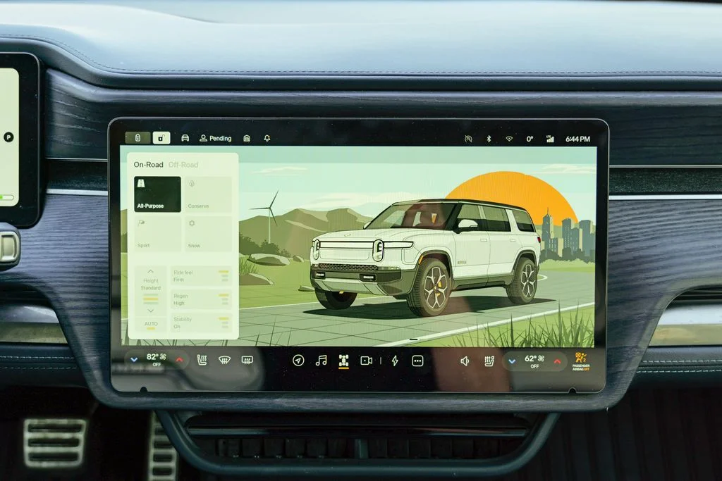 Used 2024 Glacier White Rivian Adventure image 47