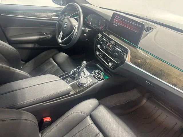 Used 2023 Black BMW 540i image 24