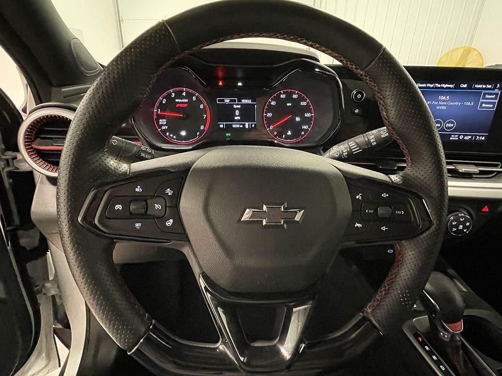 Used 2024 White Chevrolet 1RS image 32