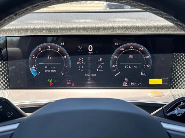New 2026 Platinum Gray Metallic Volkswagen 2.0T SE image 43
