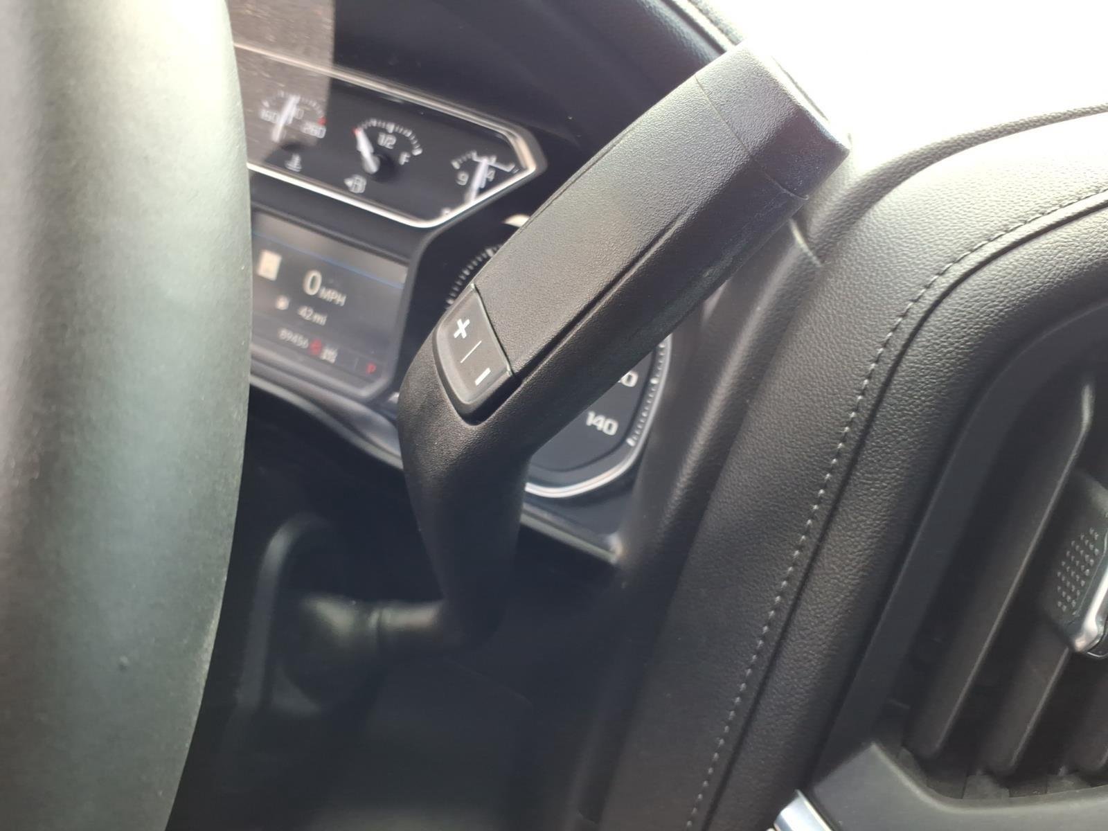 Used 2021 Onyx Black GMC SLT image 10