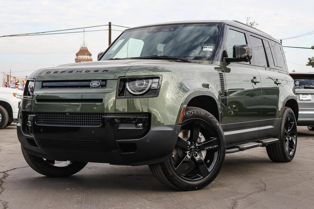 2026 Land Rover Defender 110 S