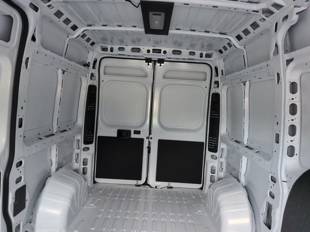 New 2026 Bright White Clear-Coat Exterior Paint RAM  image 29