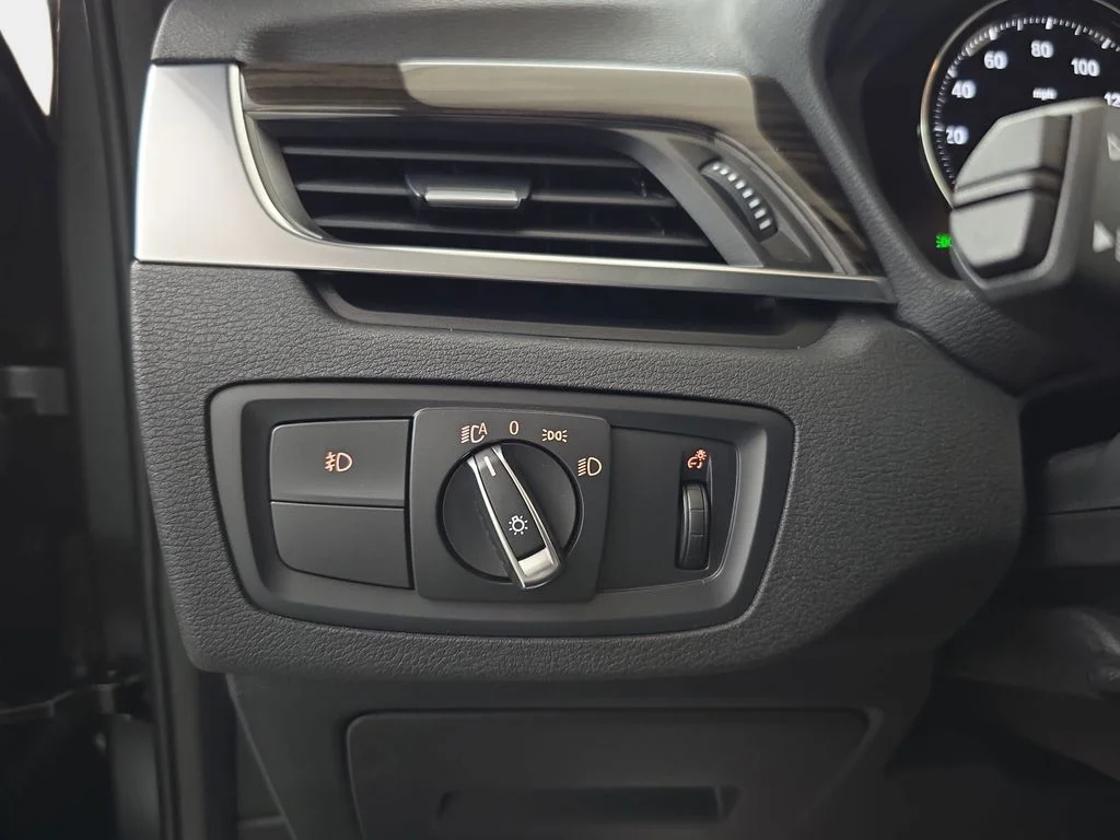 Used 2019 Gray BMW xDrive28i image 27