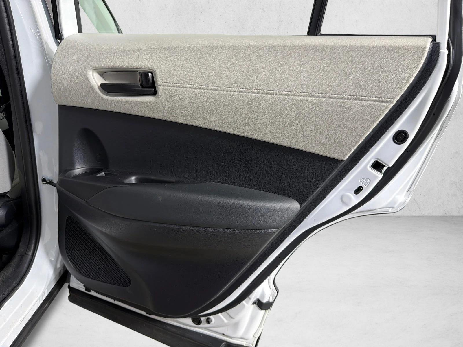 Certified Used 2025 Wind Chill Pearl Toyota L image 16