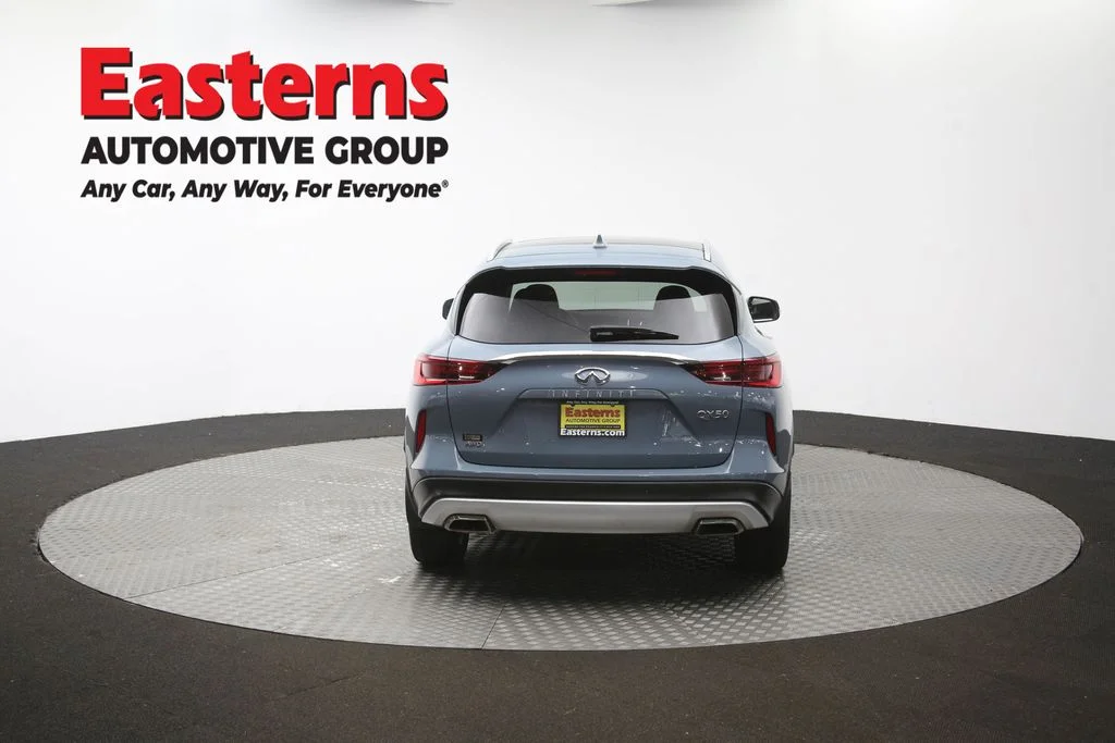 Used 2023 Gray INFINITI LUXE image 39