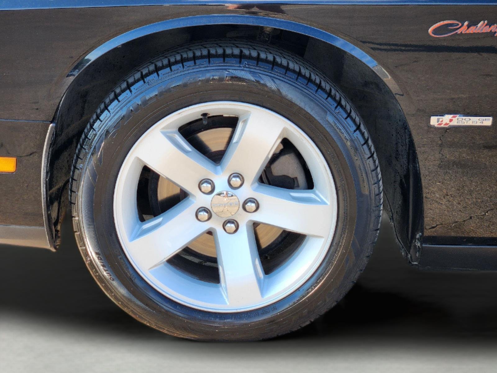 Used 2014 Black Clearcoat Dodge SXT image 9