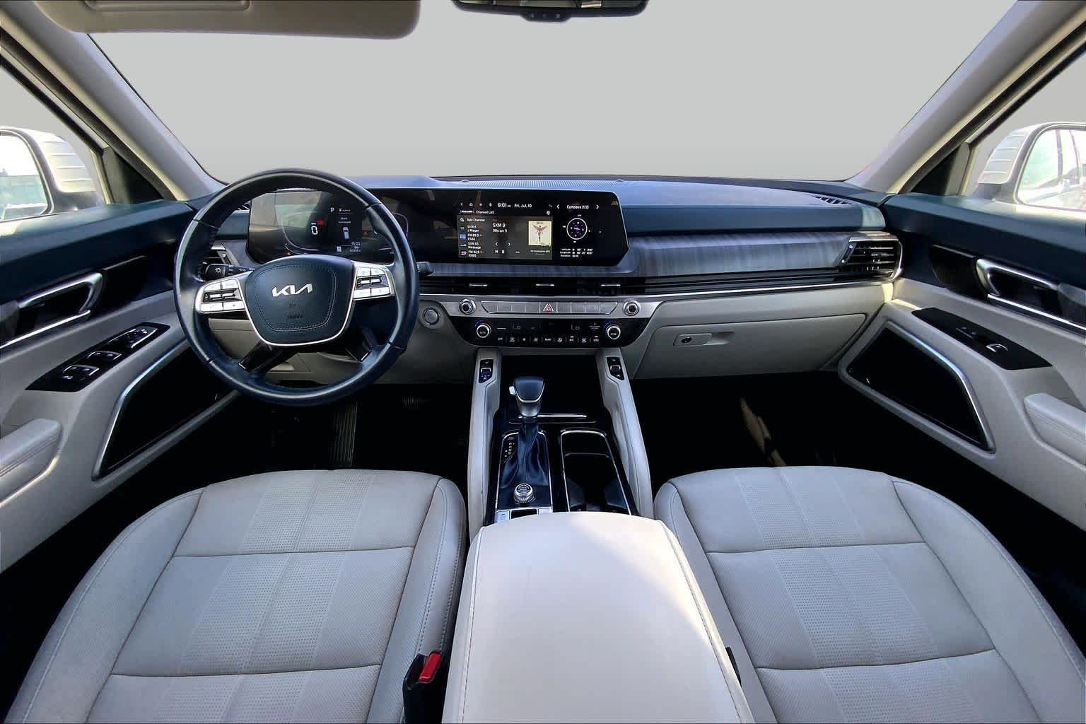 Used 2024 Glacial White Pearl Kia EX image 15